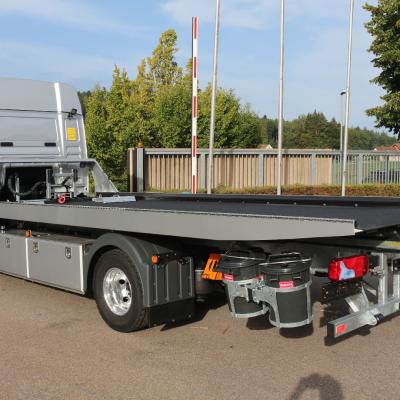 725 Baier 02
